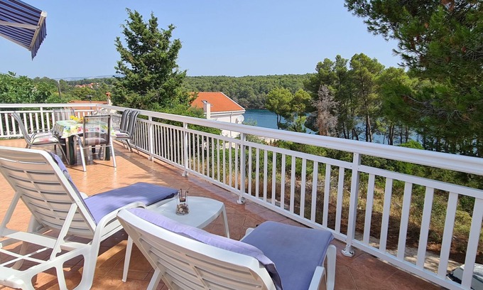 Vrboska Apartment | Apartment The view (88711-A1) - Vrboska - island Hvar
