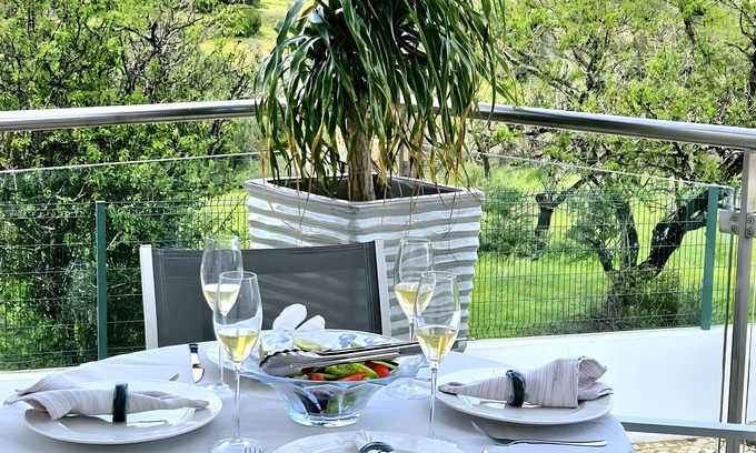 Branqueira Apartment | Apartment 'T1 Albufeira Tranquilidade' with Shared Pool, Wi-Fi and Air Conditioning