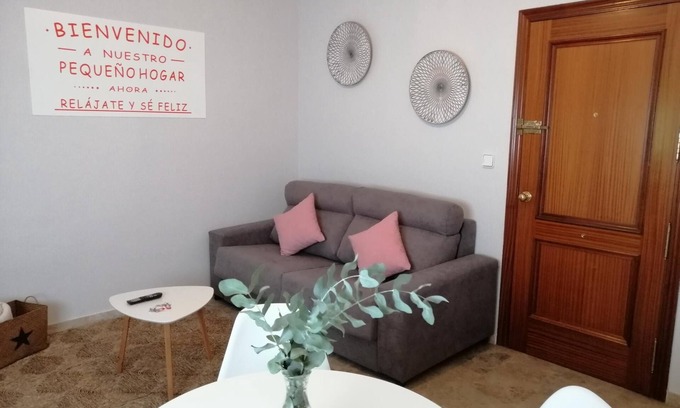 Ciudad Jardin Apartment | Apartment the corner of the half-moon