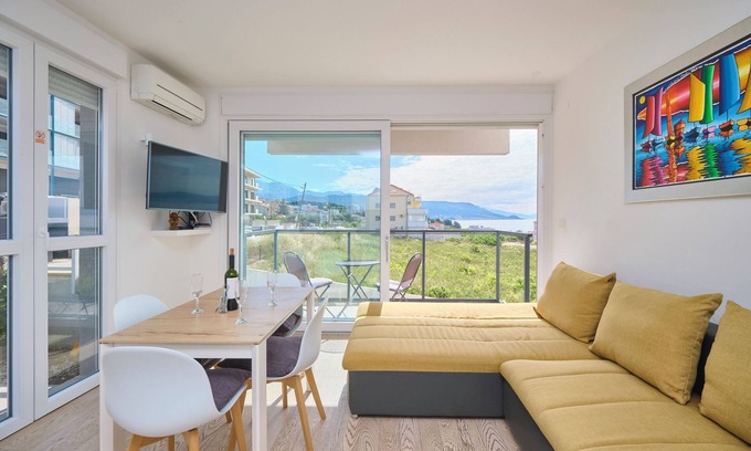 Znjan Apartment | Apartment Titanic by Litto