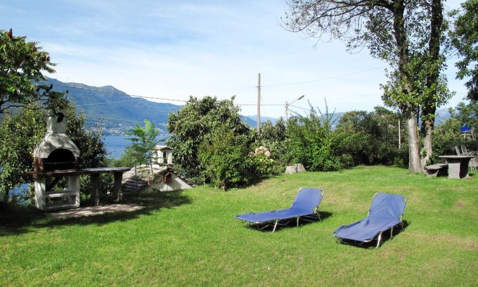 Castelveccana Apartment | Apartment Tondo (CVA101) in Castelveccana - 4 persons, 2 bedrooms