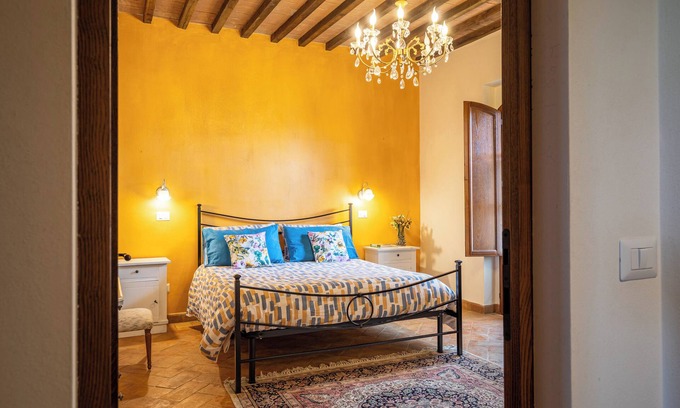 Vergelle Apartment | Apartment 'Tramonto' with Shared Pool, Wi-Fi and Air Conditioning