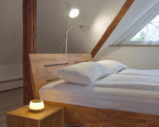 Dolzschen Apartment | Apartment Traumzeit mit Balkon in Vorstadtvilla