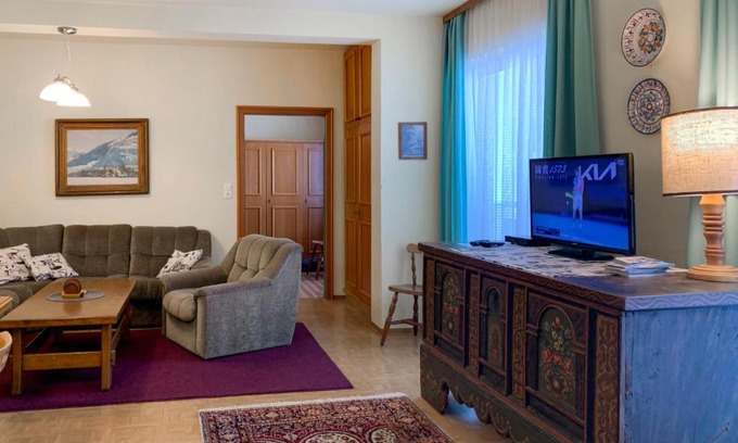 Treffen Apartment | Apartment Unterkofler - TFN102 by Interhome