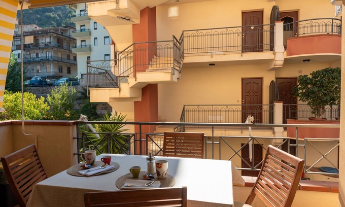 Piraino Apartment | Apartment 'Vacanza Gliaca' with Sea View, Balcony and Air Conditioning
