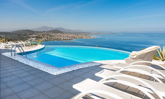 Markopoulo Mesogaias Apartment | Apartment "Villa Coral - First Floor" with Private Pool & Wi-Fi