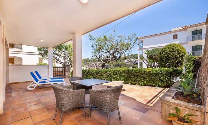 Cala Figuera Apartment | Apartment 'Villa Sirena Vista Jardin' with Wi-Fi and Air Conditioning