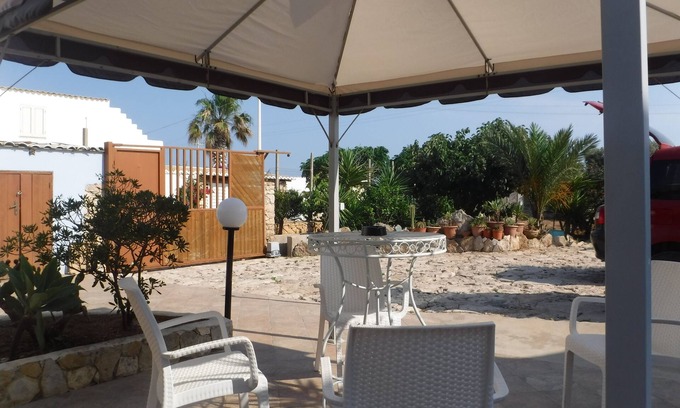 Lampedusa Apartment | Apartment with garden 2