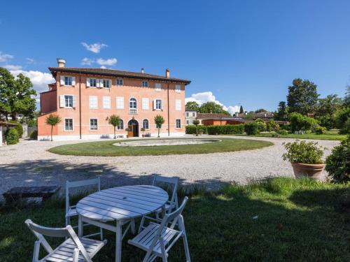 Strassoldo Apartment | Apartment Winery Villa Vitas - App- 5 by Interhome