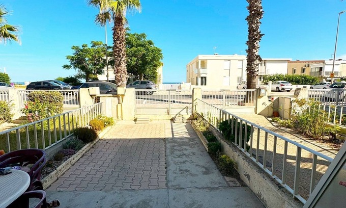 Palavas-les-Flots Apartment | Apartment with garden - sea view