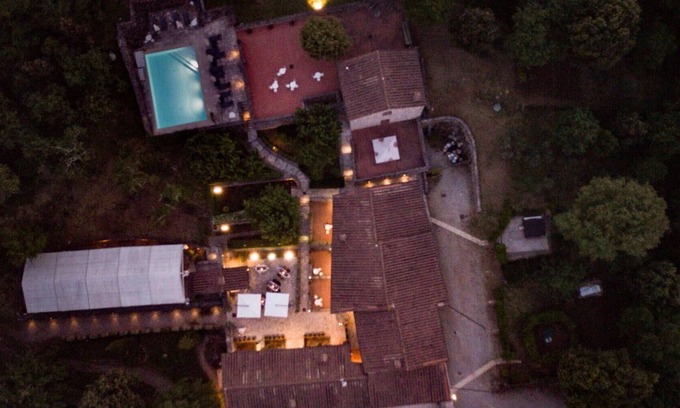 Monteriggioni Other | Apartment with A/C, sauna, private pool, WIFI, hot tub, TV, patio, panoramic view, close to Siena