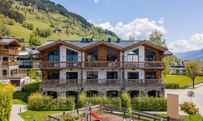 Piesendorf Apartment | Apartment with a shared sauna and a gym