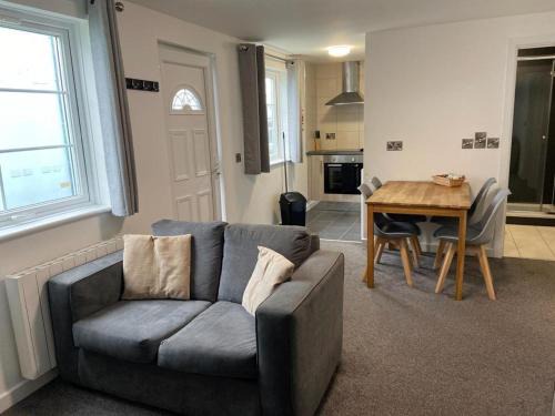 Hele Apartment | Apartment with Access to Pool Spa & Soft play