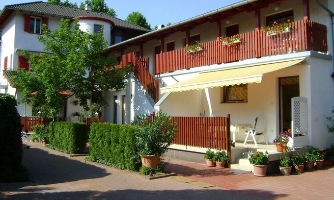 Siofok Aranypart Apartment | Apartment with air-conditioner for 2 or 2+1 people, Balaton 150m, free WIFI