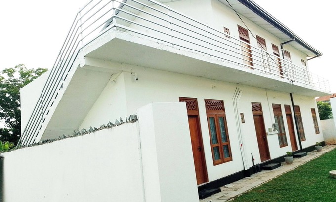 Negombo Bed & Breakfast | Apartment with Balcony & View in Negombo