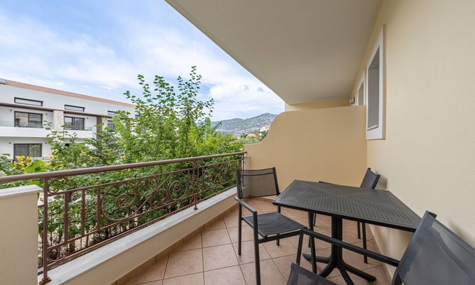 Sivota Apartment | Apartment 'With Balcony' with Balcony, Wi-Fi and Air Conditioning