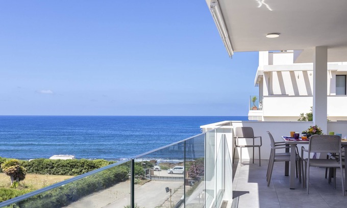 Alghero Apartment | Apartment with breathtaking views of the sea in Alghero