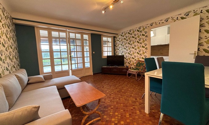Ciboure Apartment | Apartment with garden and private pool in Ciboure