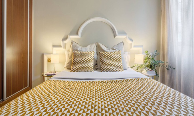 Ensanche Centro Apartment | Apartment with hotel facilities in the historic center