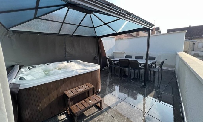Champagnole Apartment | Apartment with Jacuzzi Downtown Champagnole