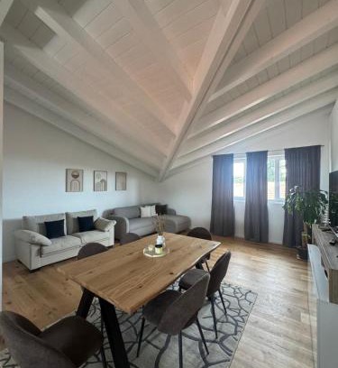 Mozzate Apartment | Apartment with Jacuzzi near Como Milano FREE PARKING