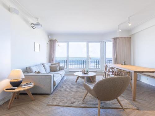 Middelkerke Apartment | Apartment with magnificent sea-view