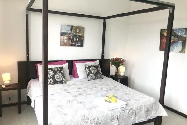 Pereybere Apartment | Apartment With One Bedroom In Pereybere, With Shared Pool, Enclosed Garden And Wifi - 600 M From The Beach