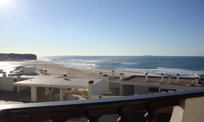 Foz do Arelho Apartment | Apartment with open views to the Atlantic Ocean