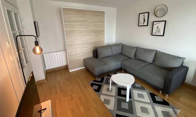 Blois Apartment | Apartment with parking in the city center of Blois