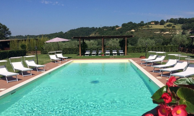 Montoro Apartment | APARTMENT WITH POOL AND HANDLING IN AGRITURISMO