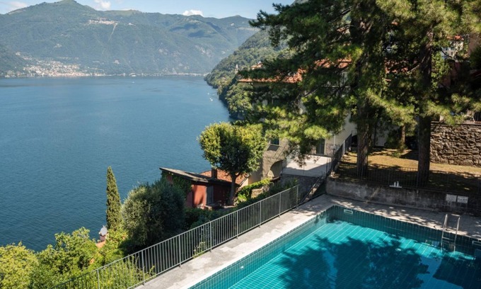 Nesso Apartment | Apartment with pool and park! Lake View!