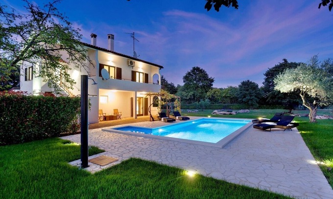 Nova Vas Apartment | *Apartment with private pool and large garden