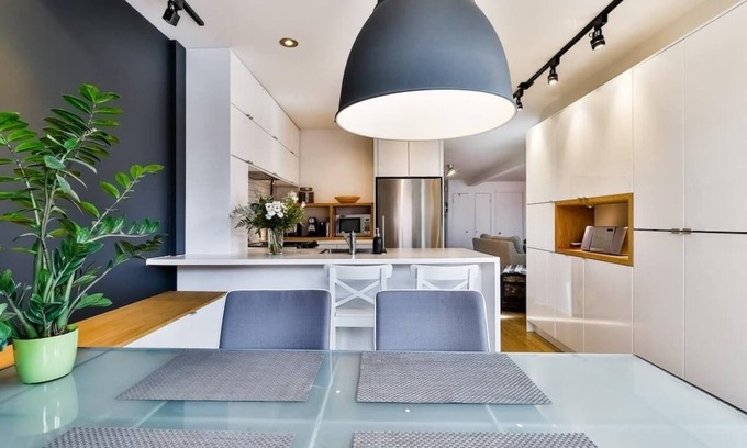 De Lorimier Apartment | Apartment with roof terrace, in the heart of the Plateau!