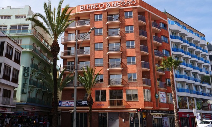 Lloret Town Center Apartment | Apartment with sea view