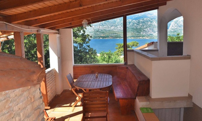 Vinjerac Apartment | Apartment with terrace, sea view & grill, community pool, free WiFi