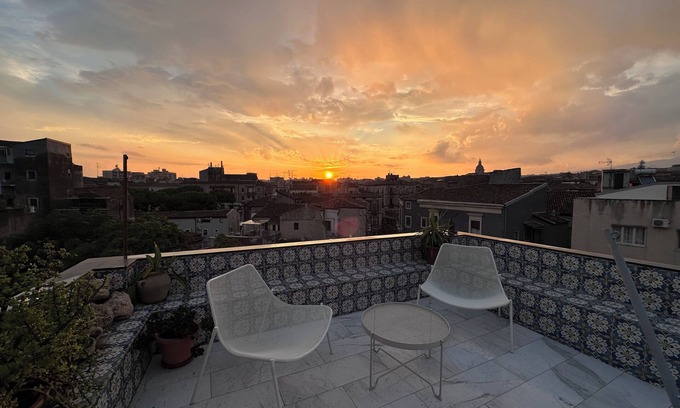 Old Town Apartment | Apartment with terrace in the heart of Catania
