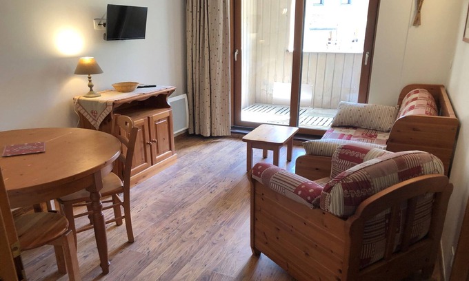 Bramans Apartment | Apartment with two rooms and balcony