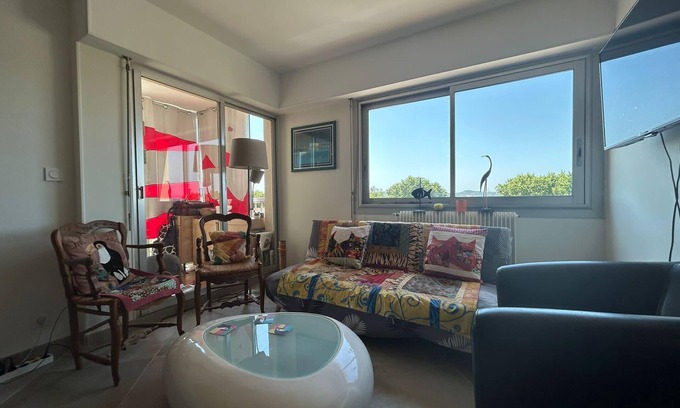 Razimbaud Apartment | Apartment with view, quiet and comfort in Narbonne