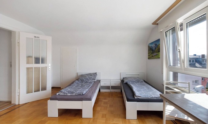 Waiblingen Apartment | Apartment 'Wohnung 06' with Wi-Fi