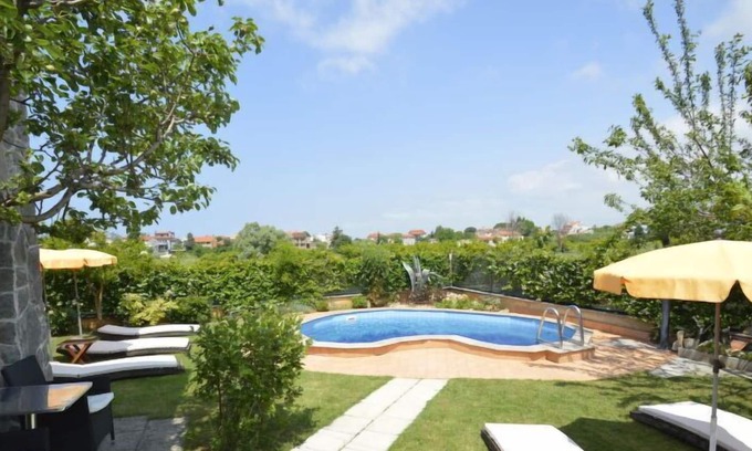 Valbandon Apartment | Apartment Zwei Rosen (PUL555) in Pula - 6 persons, 2 bedrooms