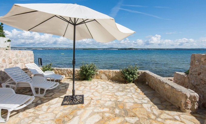 Kraj Apartment | Apartments Aquamarine (14555-A1) - Tkon - island Pasman