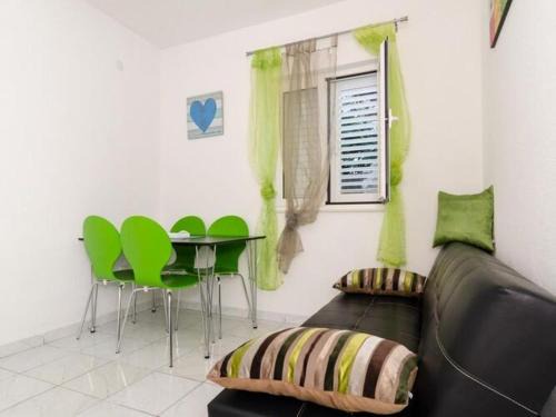 Kobas Apartment | Apartments Ammos - One Bedroom Apartment with Shared Terrace and Sea View Veliki