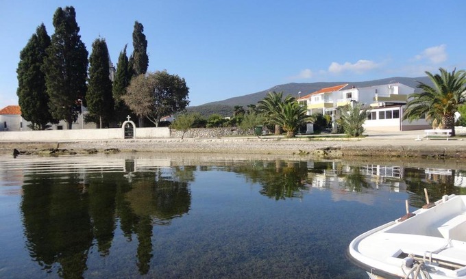 Janjina Apartment | Apartments Ana