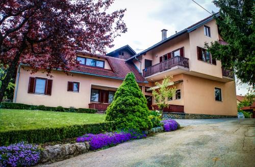 Slunj House | Apartments and Rooms Štefanac