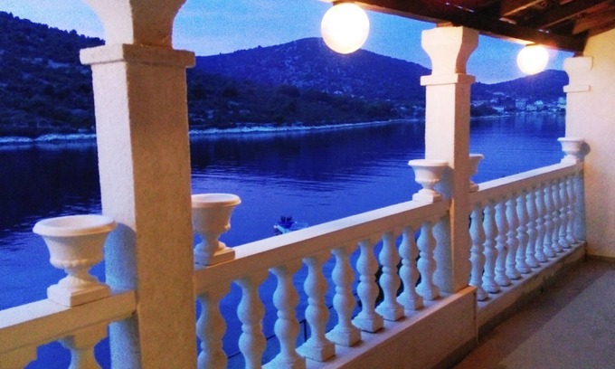 Vinisce Apartment | Apartments at seaside, just few meters, at quite location