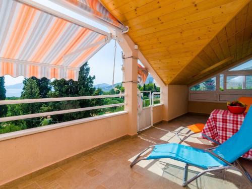 Banici Apartment | Apartments Donita - Comfort Two Bedroom Apartment with Balcony and Sea View