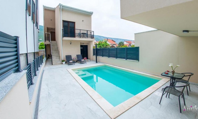 Mostar Apartment | Apartments Gallery M and A - with pool