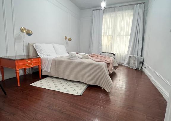 Washington Heights Apartment | Apartments in New York, NY, USA