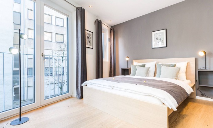 Loretto Apartment | Apartments in the old town of Salzburg with pool! Only 600m from the Festspielhaus! HD