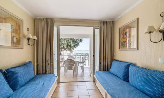 Les Restanques Apartment | Apartments in the Restanques of the Gulf of St Tropez - maeva Home - Apartment with a splendid sea view for 5 people